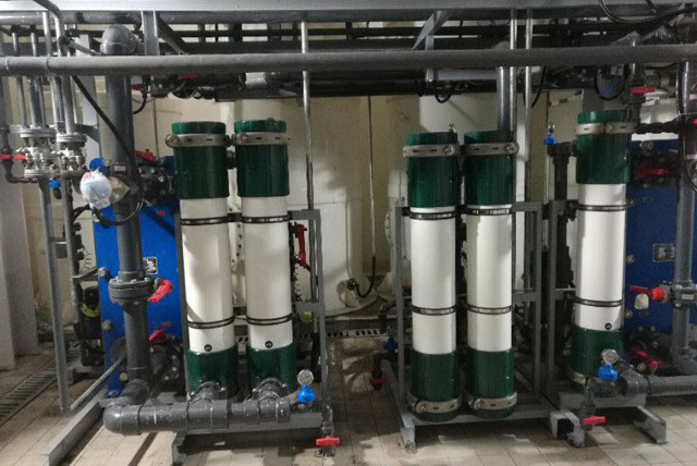 High flow purification systems